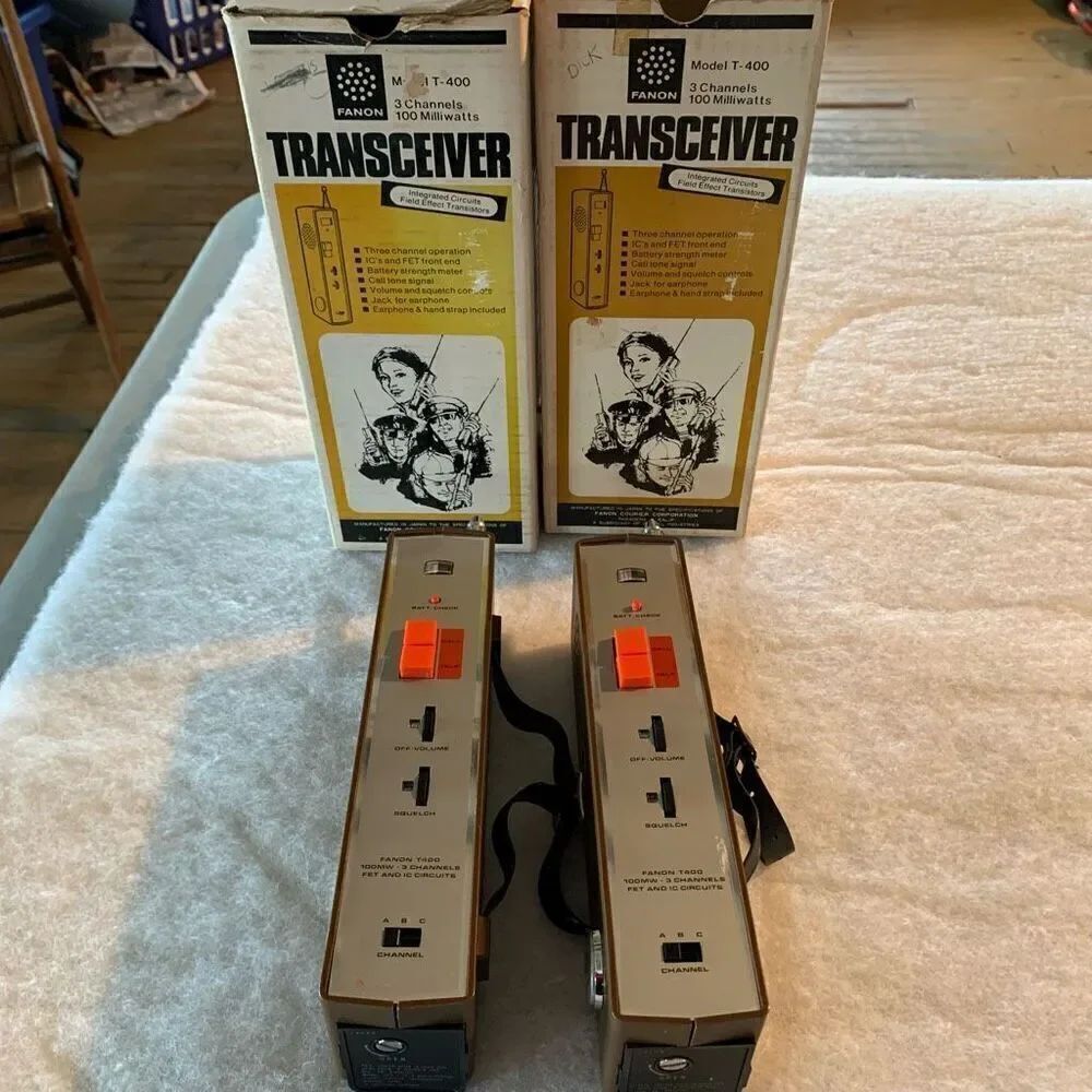 2 Fanon Model T-400 3 Channel Transceiver Walkie Talkies-Read Description